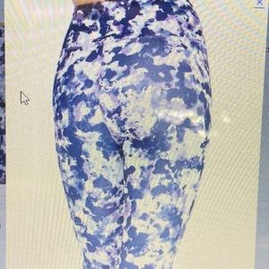 Compression leggings